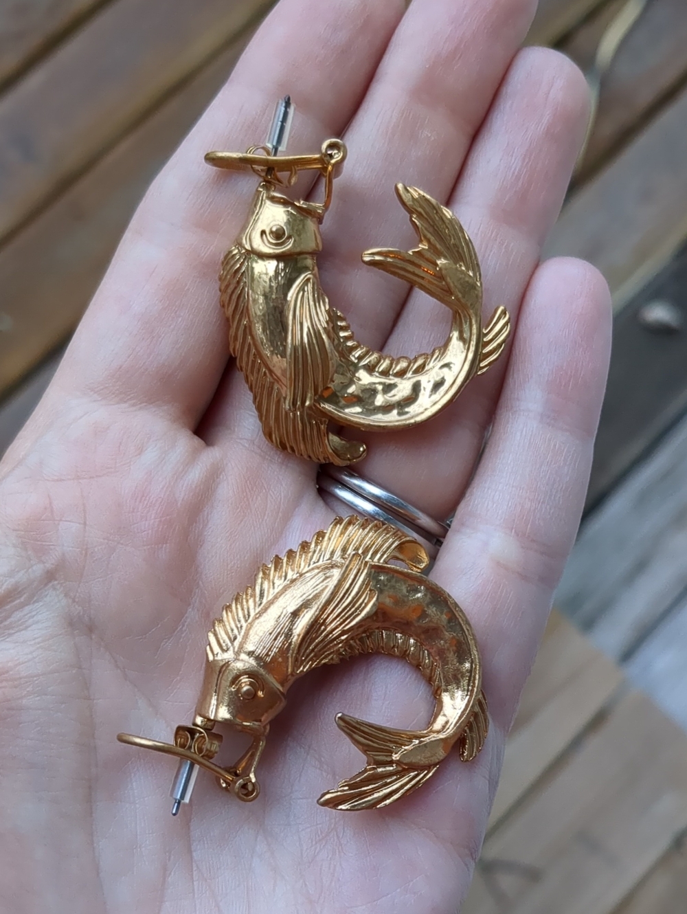 Gold Tone Fashion Fish Earrings Koi Costume Jewelry